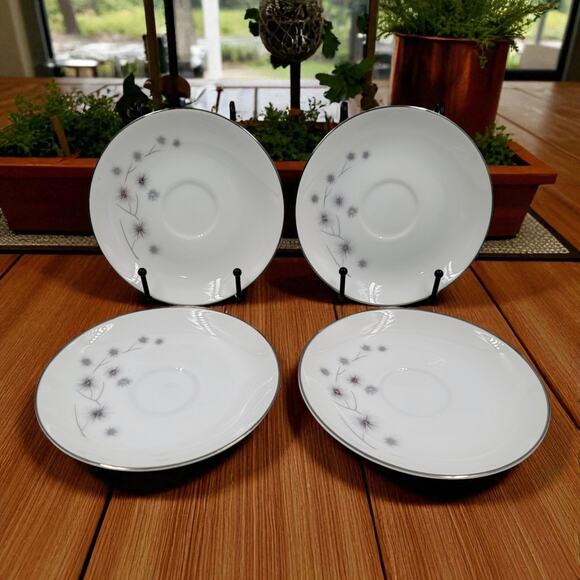 Creative Platinum Star Burst Saucers 5 3/4" Silver Trim Japan Gray Set of 4 - Picture 1 of 7